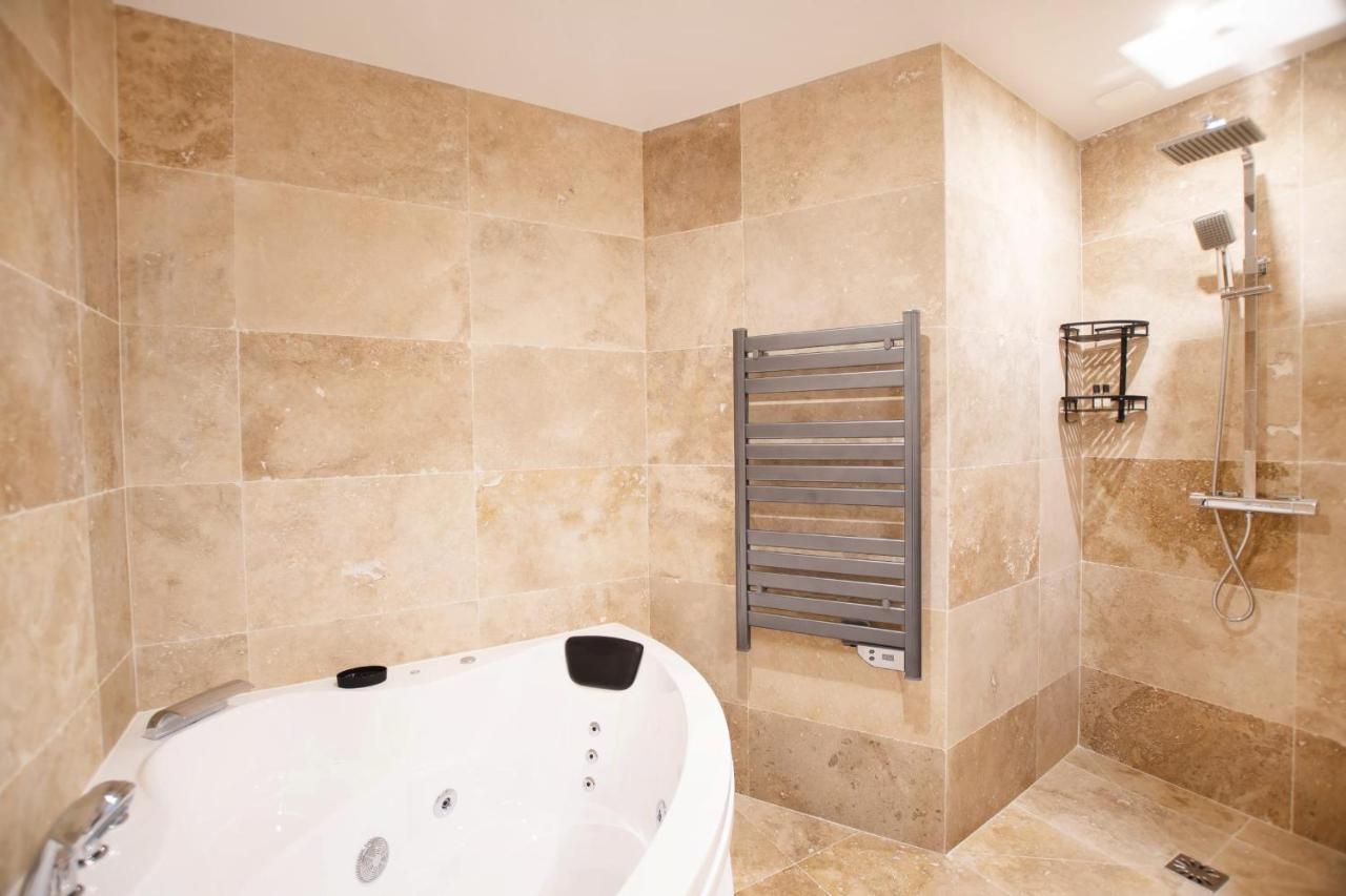 Guestready - Studio With Jacuzzi In The 10 Th Leilighet Paris Eksteriør bilde